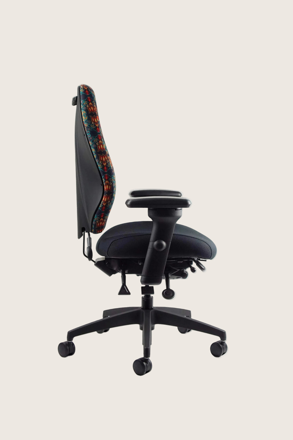 Waaban Chair - Onyx
